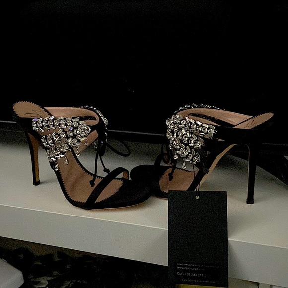 BNIB stunning satin and crystal mules by Giuseppe Zanotti. Never worn! - Picture 9 of 9